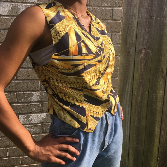Vintage Golden Vest made by Sara De Italia✨ - Picture 3 of 4